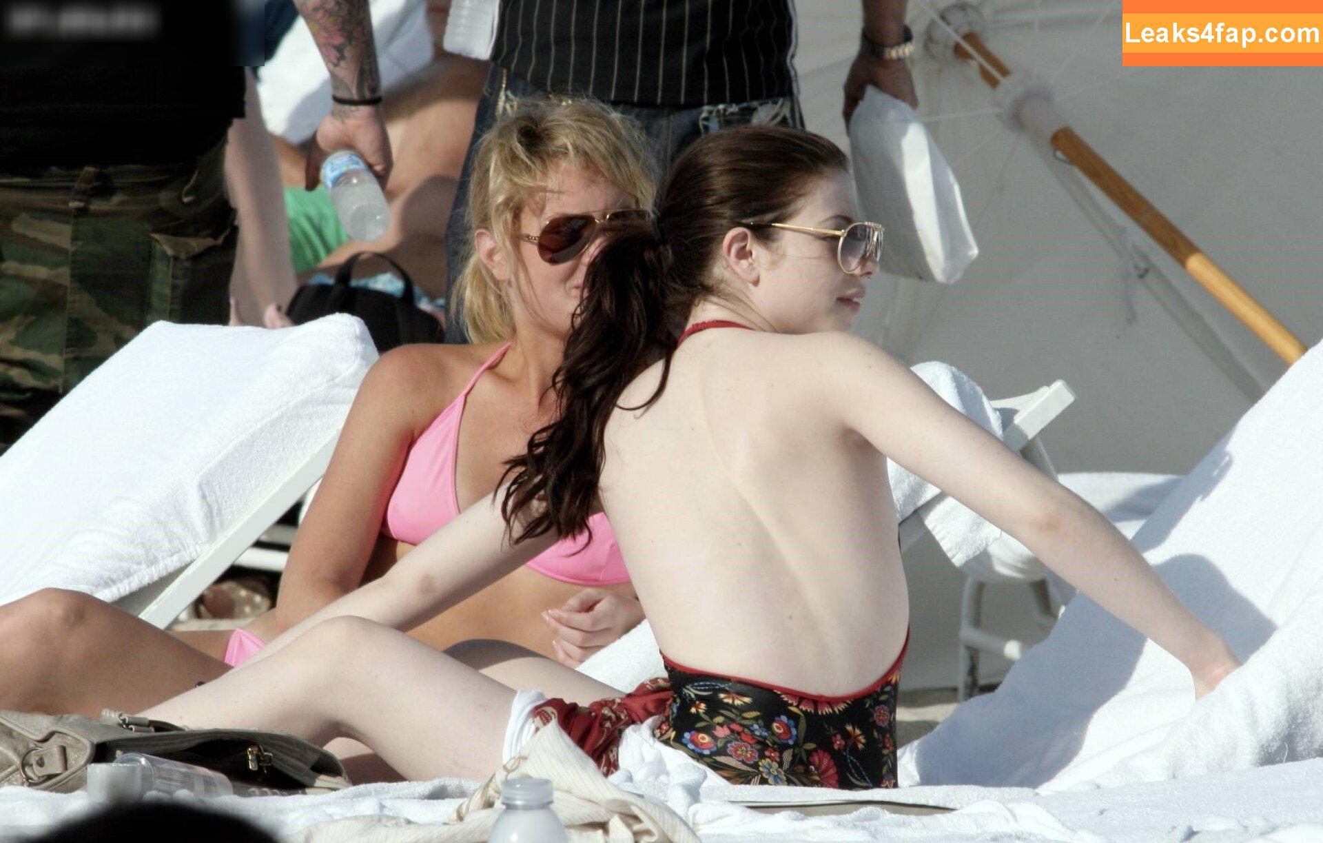 Michelle Trachtenberg / michelletrachtenberg leaked photo photo #0193