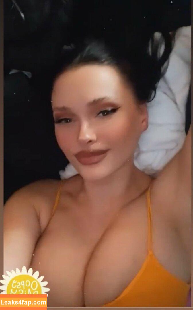 Michelleyroo / michelleyroo2 leaked photo photo #0146
