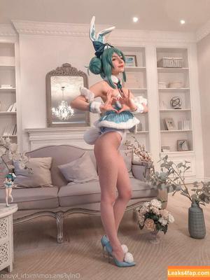 Michi Kyunn фото #0426