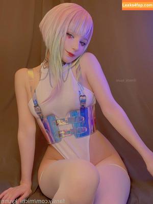 Michi Kyunn фото #0561