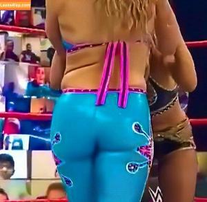 Mickie James фото #0215