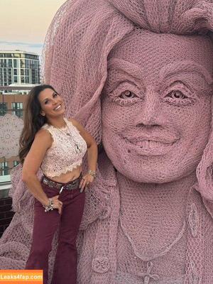 Mickie James фото #0703
