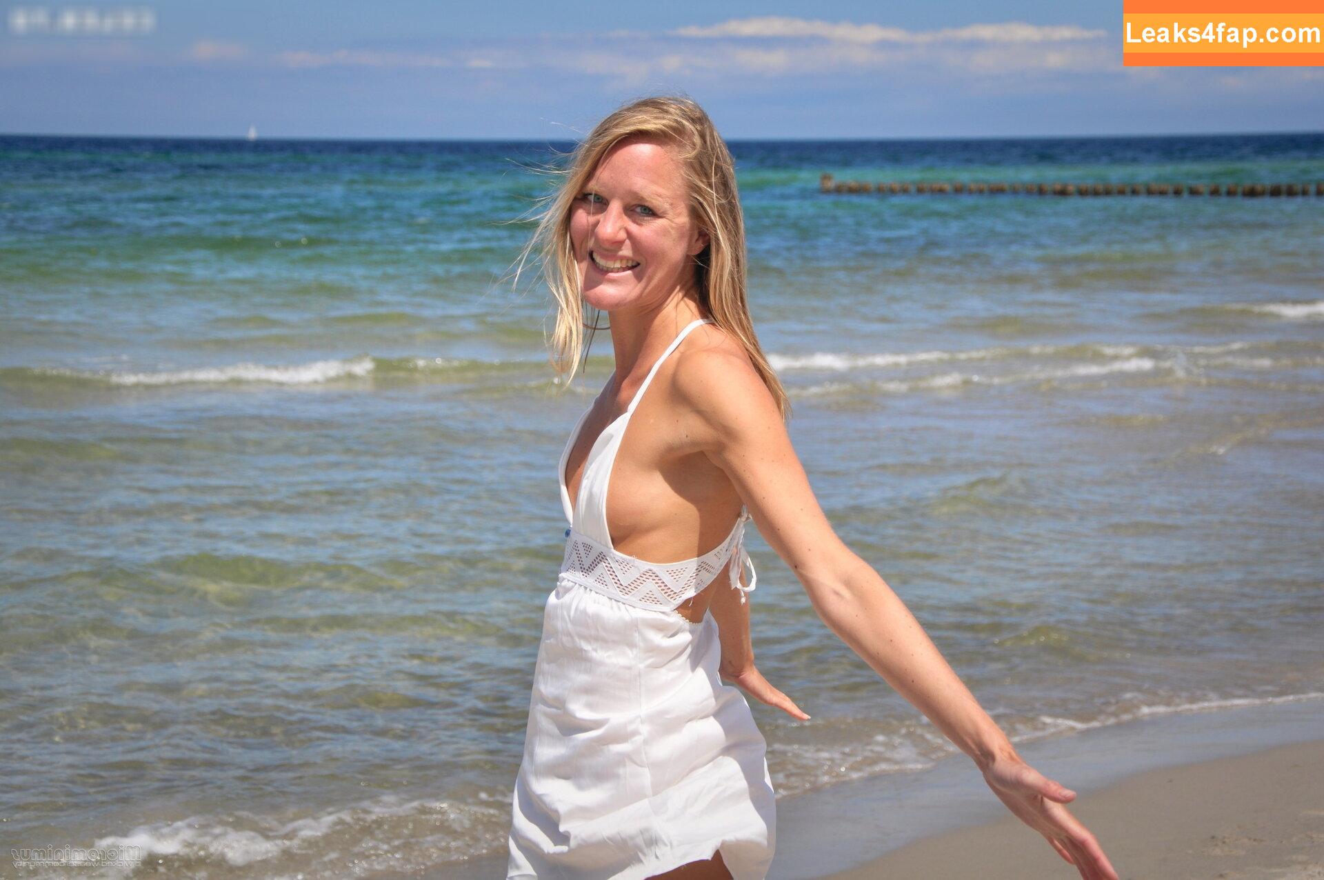 Microminimus & Wicked Weasel Models /  leaked photo photo #0732