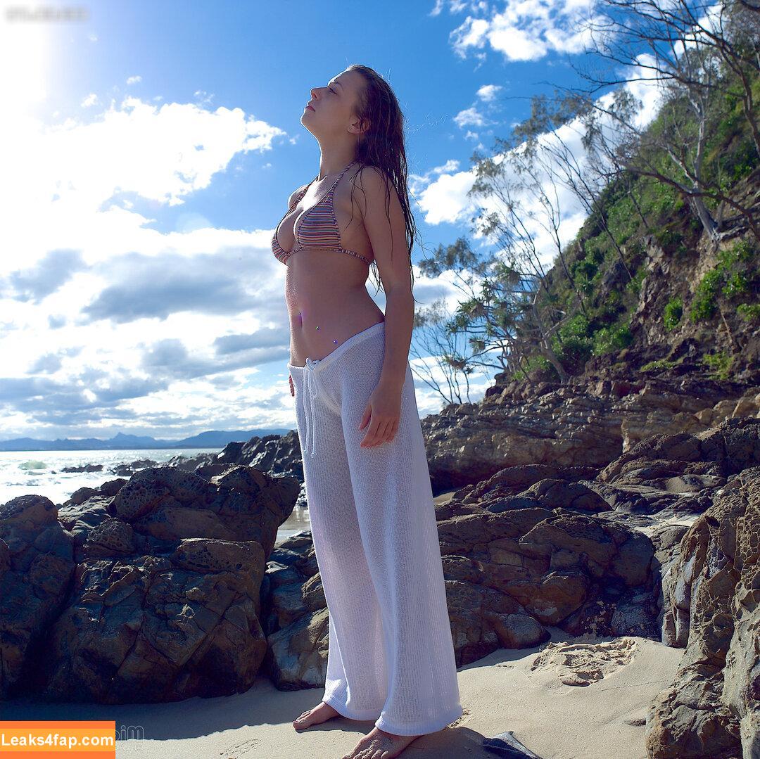 Microminimus & Wicked Weasel Models /  leaked photo photo #0789