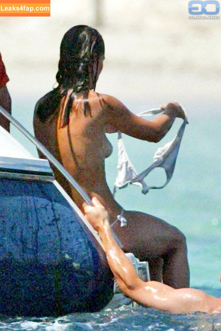 Middleton /  leaked photo photo #0001