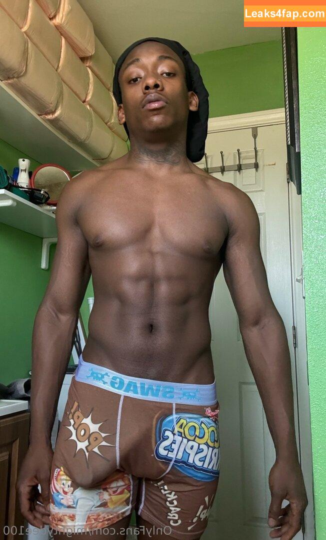 mightydee100 / princeloopy_ leaked photo photo #0002