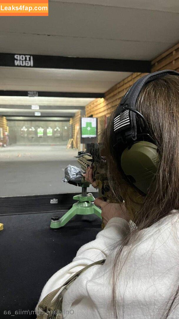 miia_aa / miiaaa._ leaked photo photo #0003