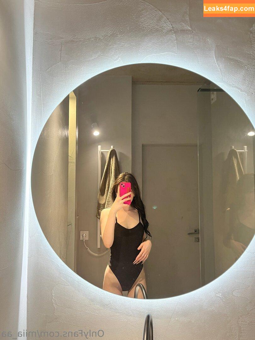 miia_aa / miiaaa._ leaked photo photo #0017
