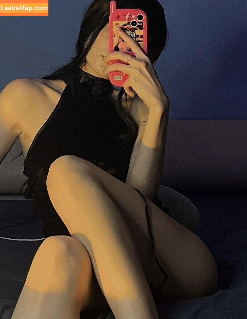 miih.lunal /  leaked photo photo #0003