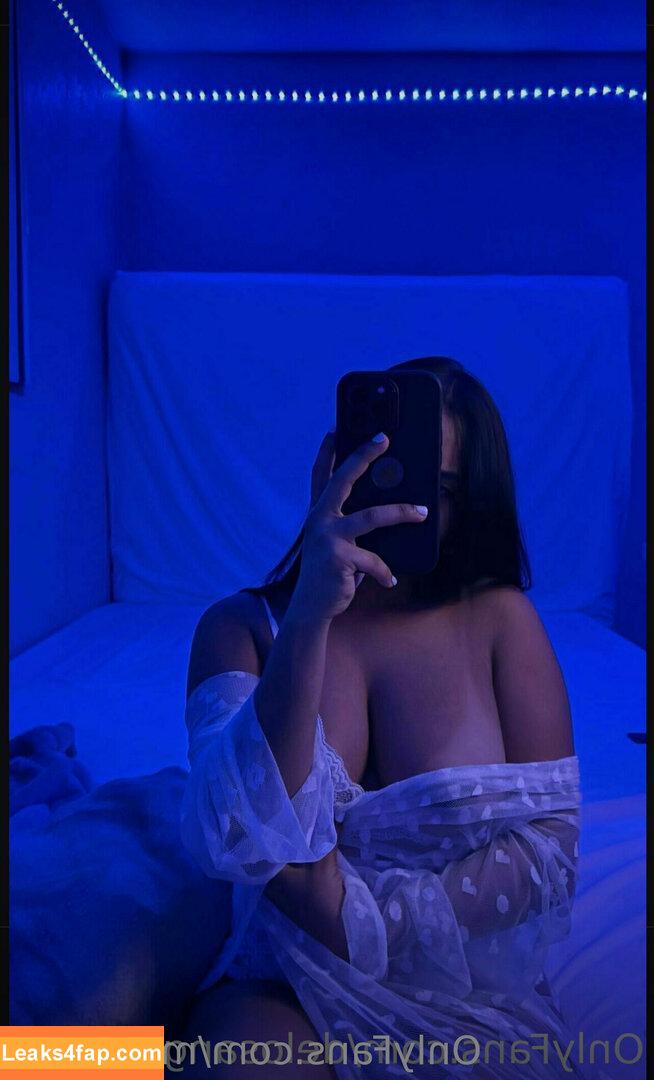 mika_mar / 9183mika leaked photo photo #0013