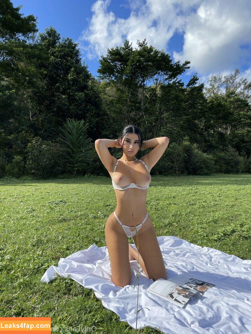 mikaelatesta / https: leaked photo photo #0133
