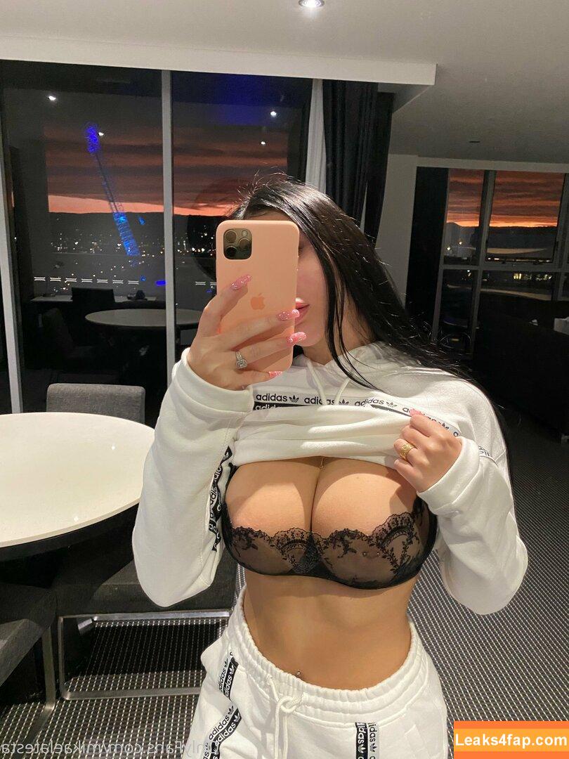 mikaelatesta / https: leaked photo photo #0158