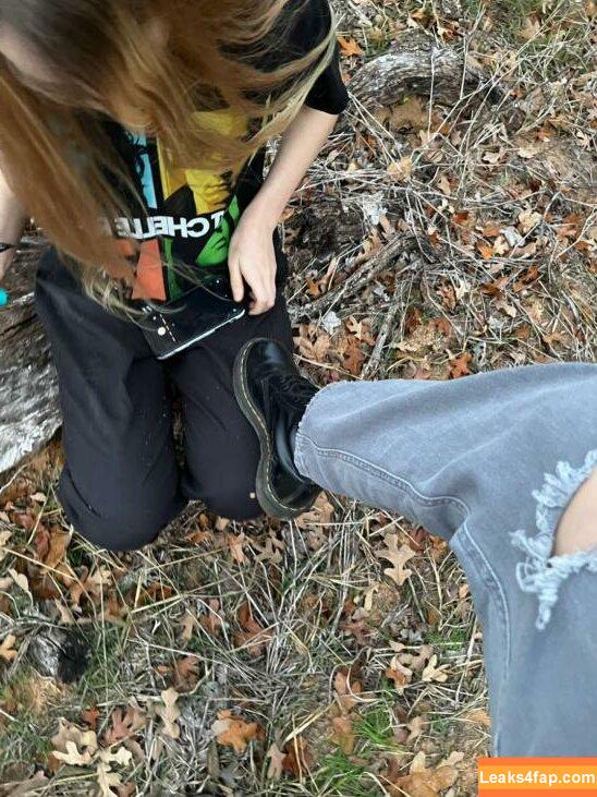 Mikahhlynn / Mikah / Myekuh / mikahlyynn leaked photo photo #0024