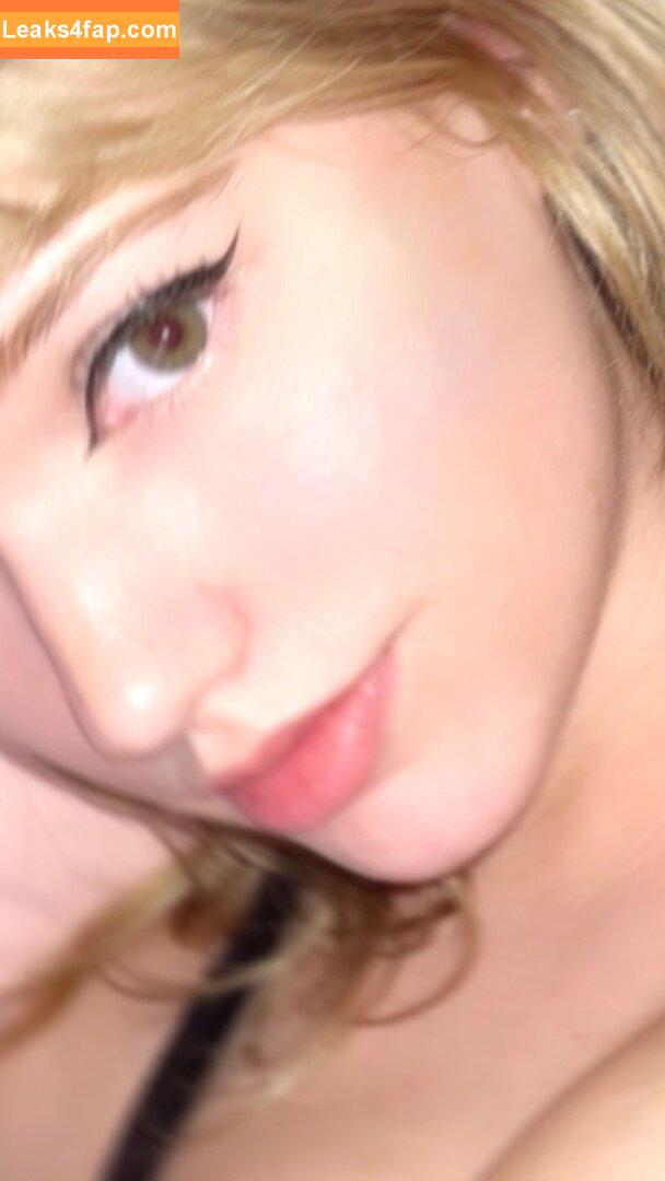 Mikahhlynn / Mikah / Myekuh / mikahlyynn leaked photo photo #0460