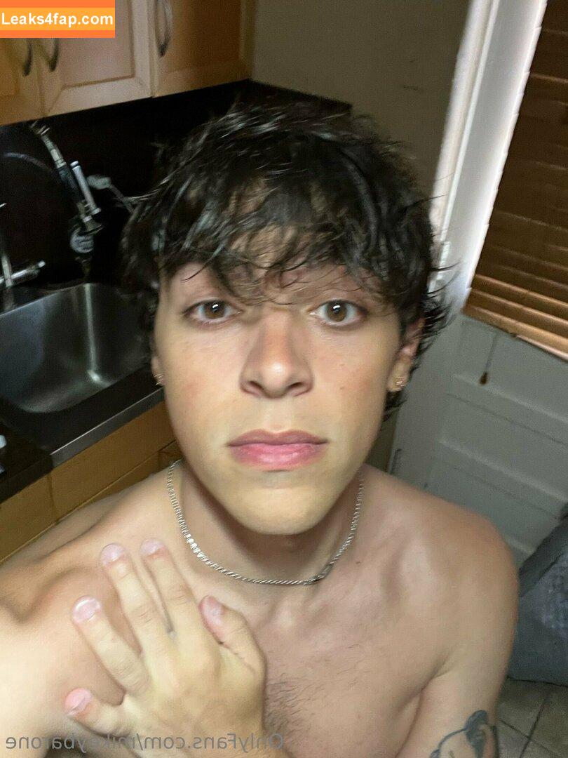 mikeybarone /  leaked photo photo #0008