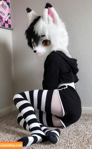 Mikiwoof photo #0006