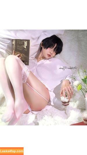 Mikun Nyan photo #0064