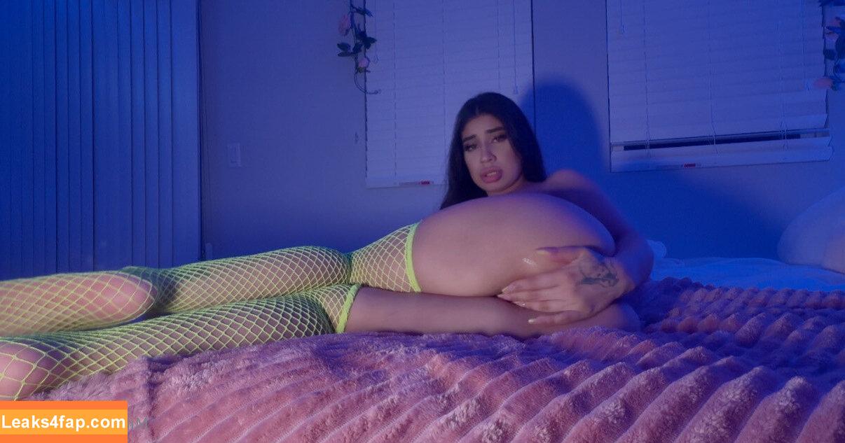 Mila Milkshake / miilshake / mila.milkshake / realMMxx leaked photo photo #0109