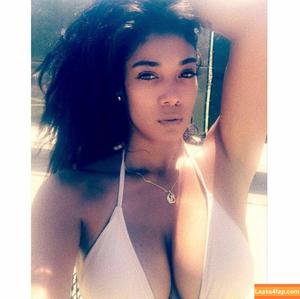 MilaJ photo #0017