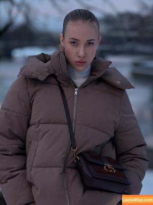 milamissmira photo #0002