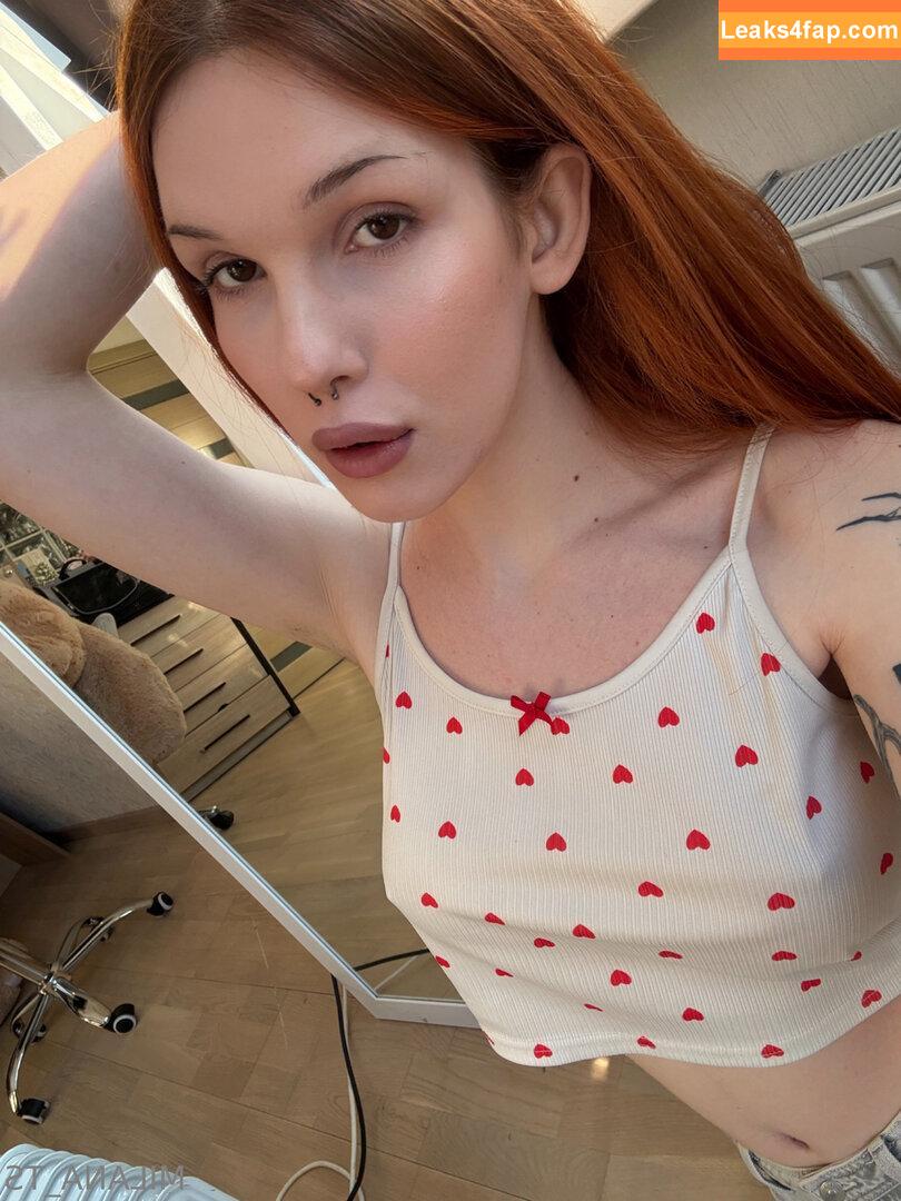 milana_ts /  leaked photo photo #0076