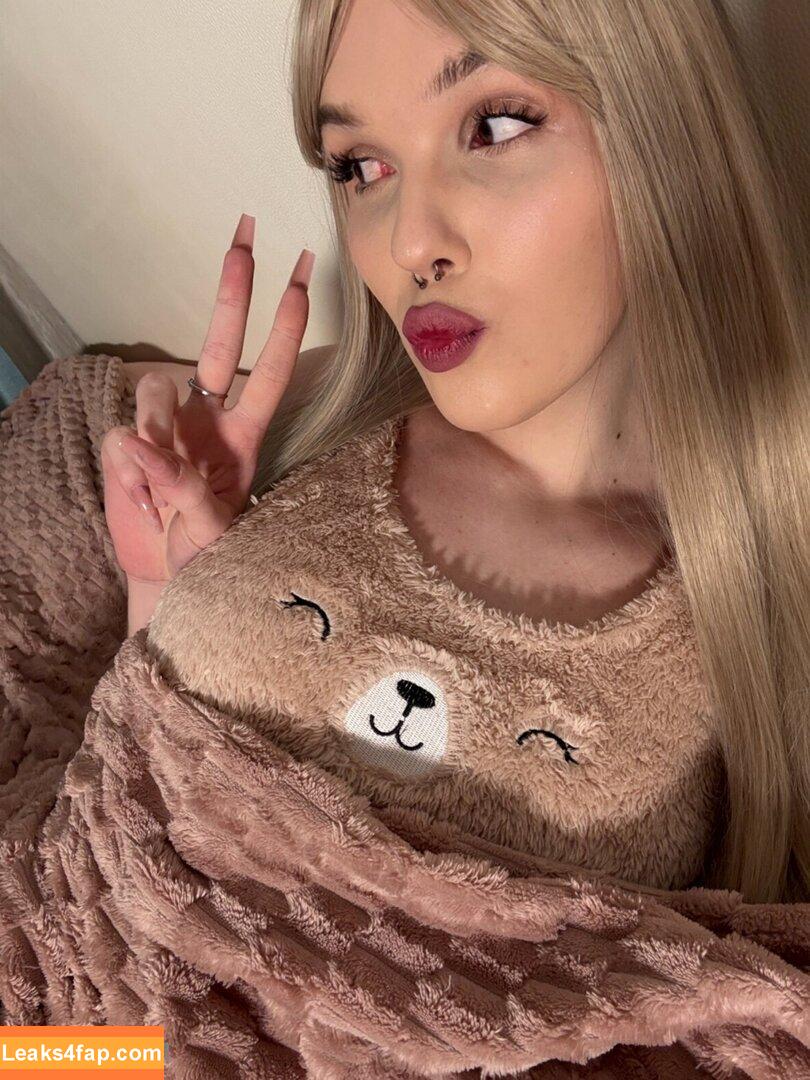 milana_ts /  leaked photo photo #0094