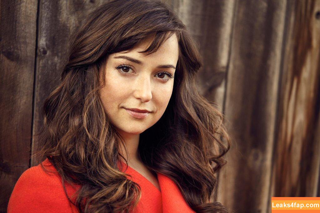 Milana Vayntrub / AT&T Girl / https: / mintmilana leaked photo photo #0045