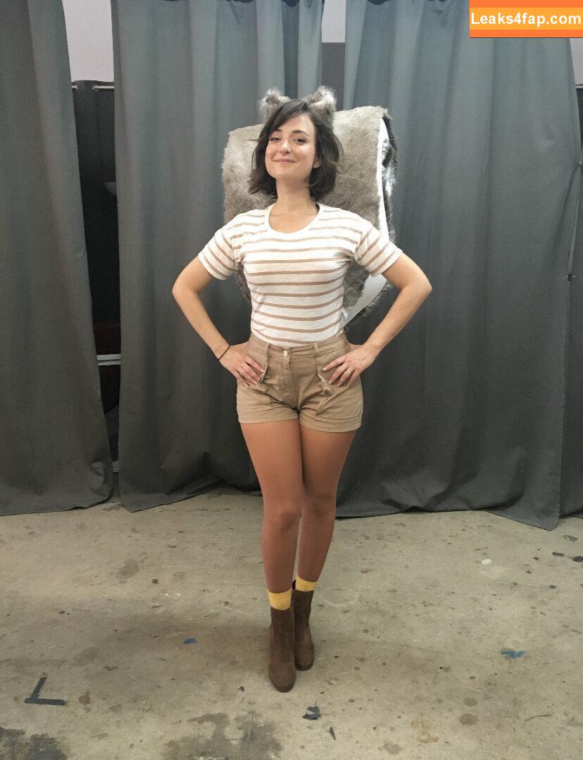 Milana Vayntrub / AT&T Girl / https: / mintmilana leaked photo photo #0209