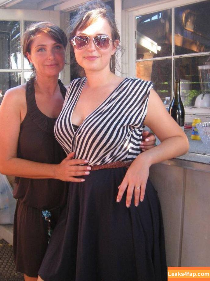 Milana Vayntrub / AT&T Girl / https: / mintmilana leaked photo photo #0315
