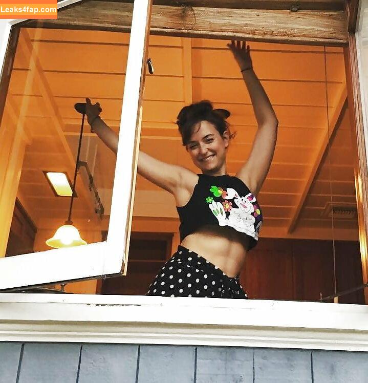 Milana Vayntrub / AT&T Girl / https: / mintmilana leaked photo photo #0325