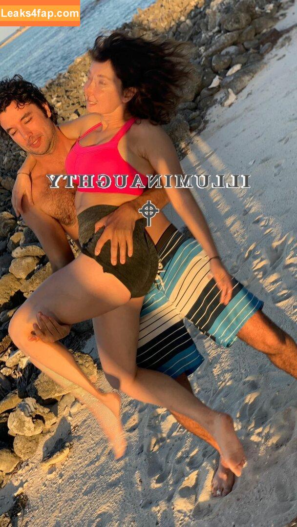 Milana Vayntrub / AT&T Girl / https: / mintmilana leaked photo photo #0333