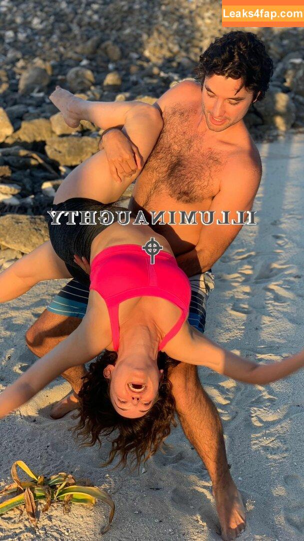 Milana Vayntrub / AT&T Girl / https: / mintmilana leaked photo photo #0334