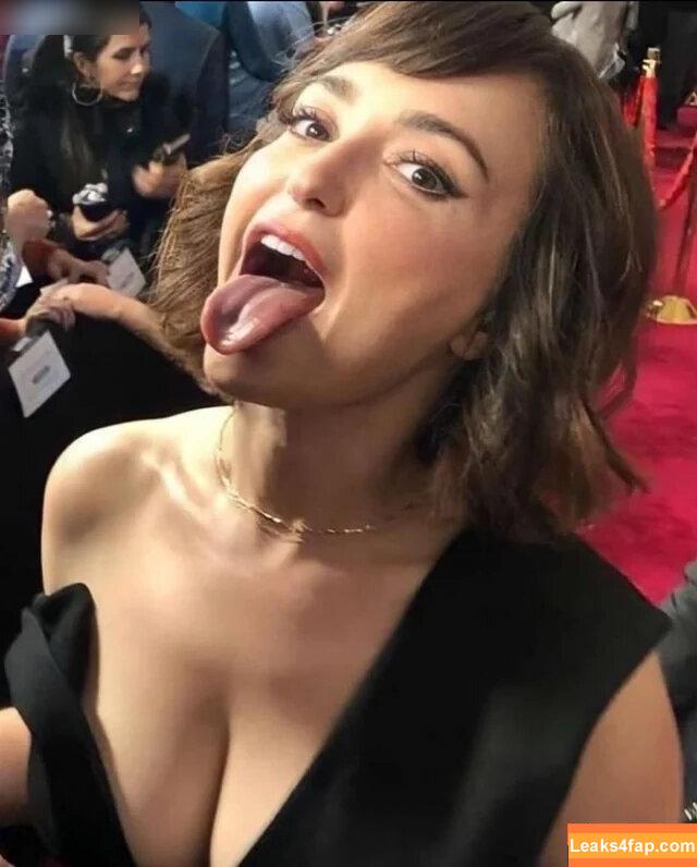 Milana Vayntrub / AT&T Girl / https: / mintmilana leaked photo photo #0428