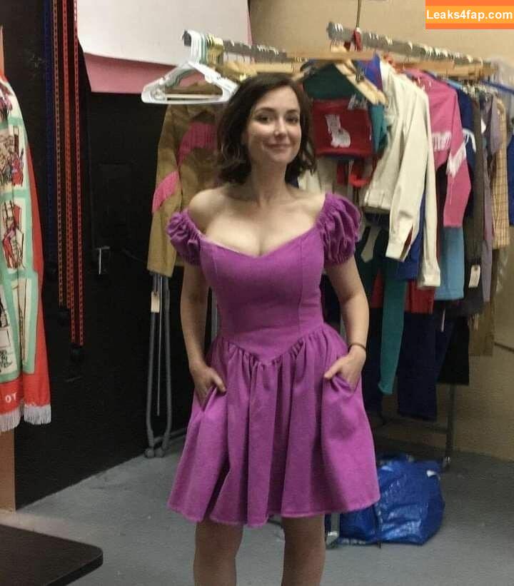 Milana Vayntrub / AT&T Girl / https: / mintmilana leaked photo photo #0626