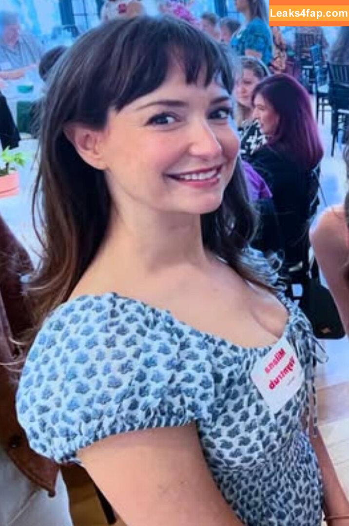 Milana Vayntrub / AT&T Girl / https: / mintmilana leaked photo photo #0640