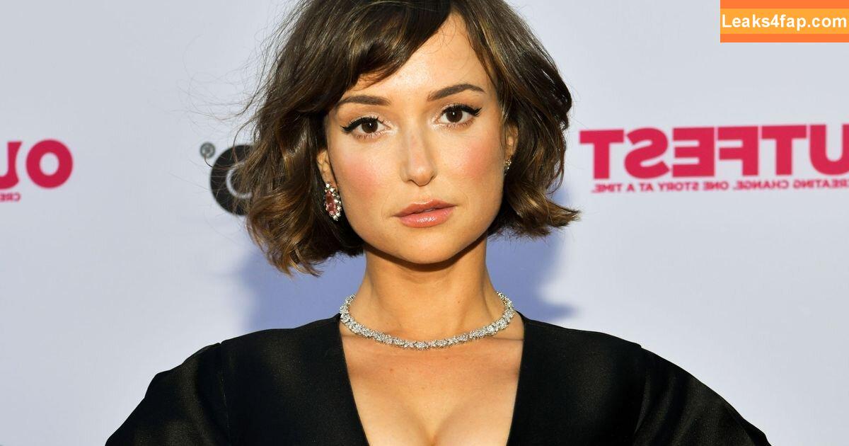 Milana Vayntrub / AT&T Girl / https: / mintmilana leaked photo photo #0668