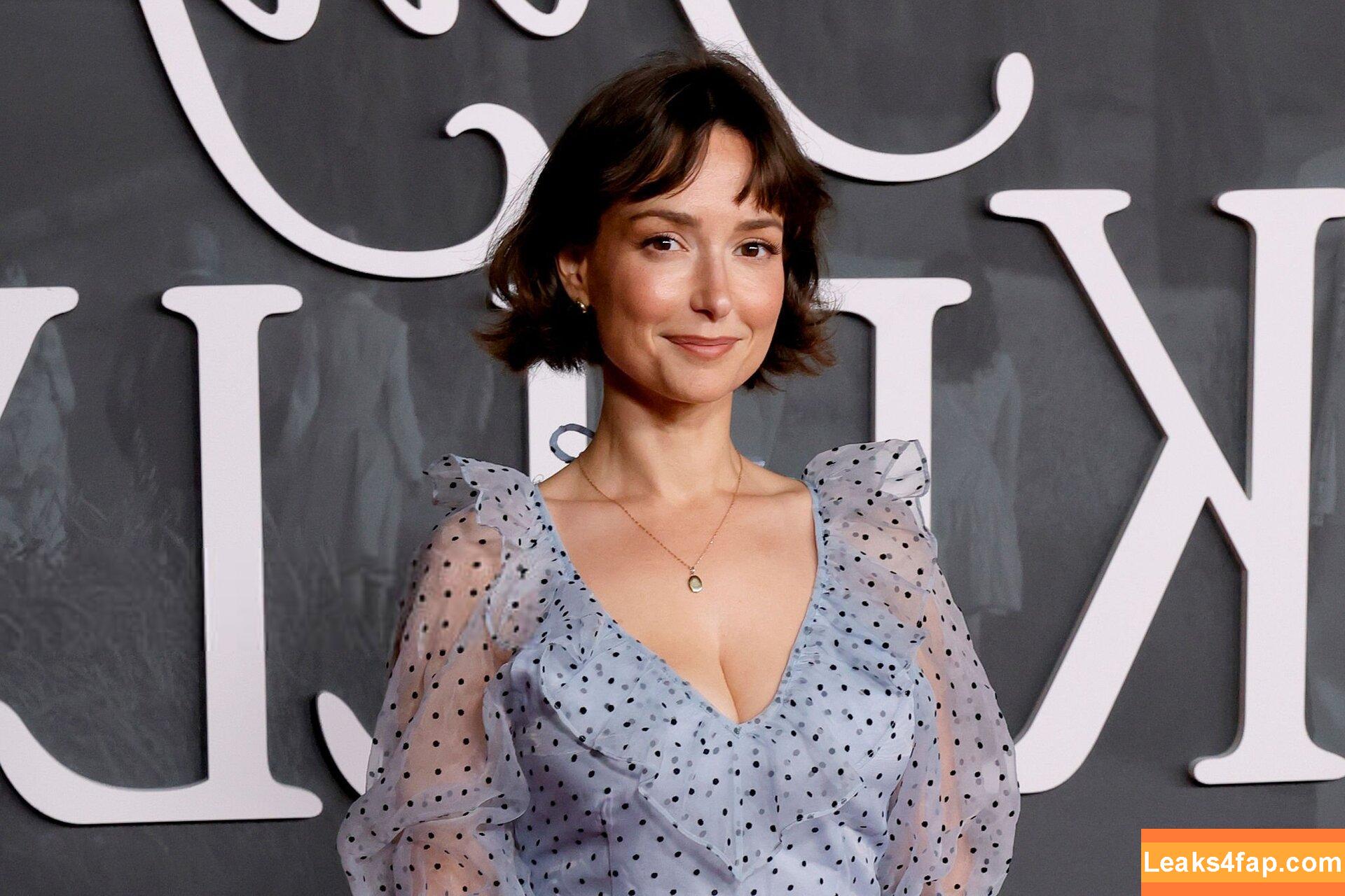 Milana Vayntrub / AT&T Girl / https: / mintmilana leaked photo photo #0745