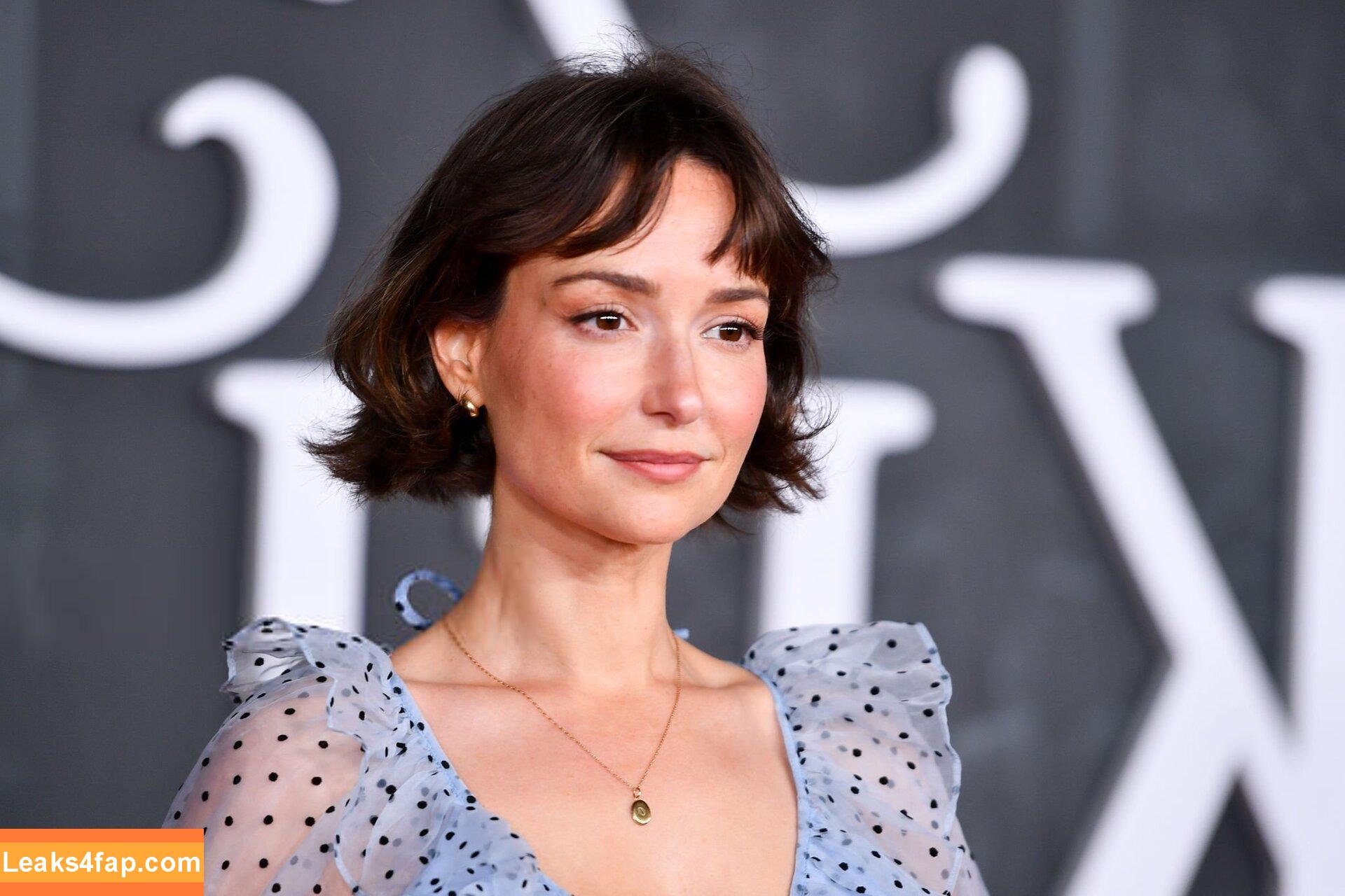 Milana Vayntrub / AT&T Girl / https: / mintmilana leaked photo photo #0748