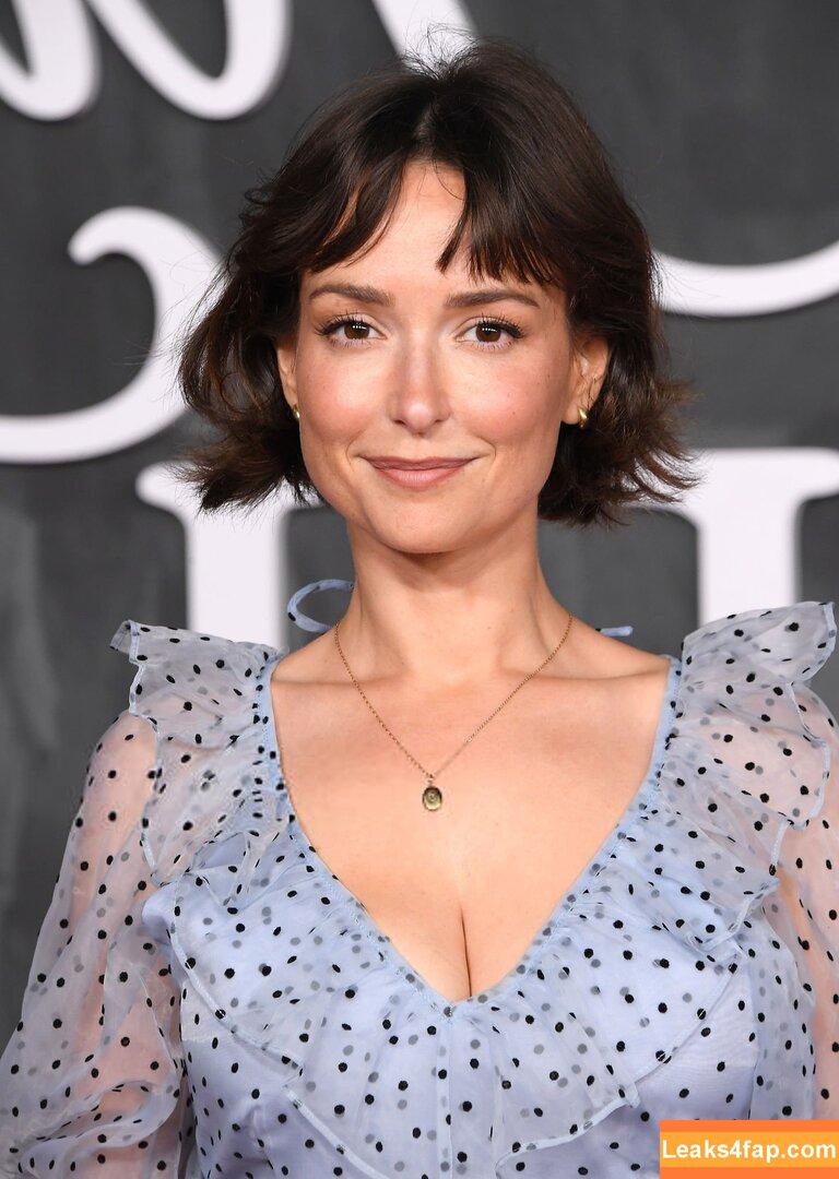 Milana Vayntrub / AT&T Girl / https: / mintmilana leaked photo photo #0752