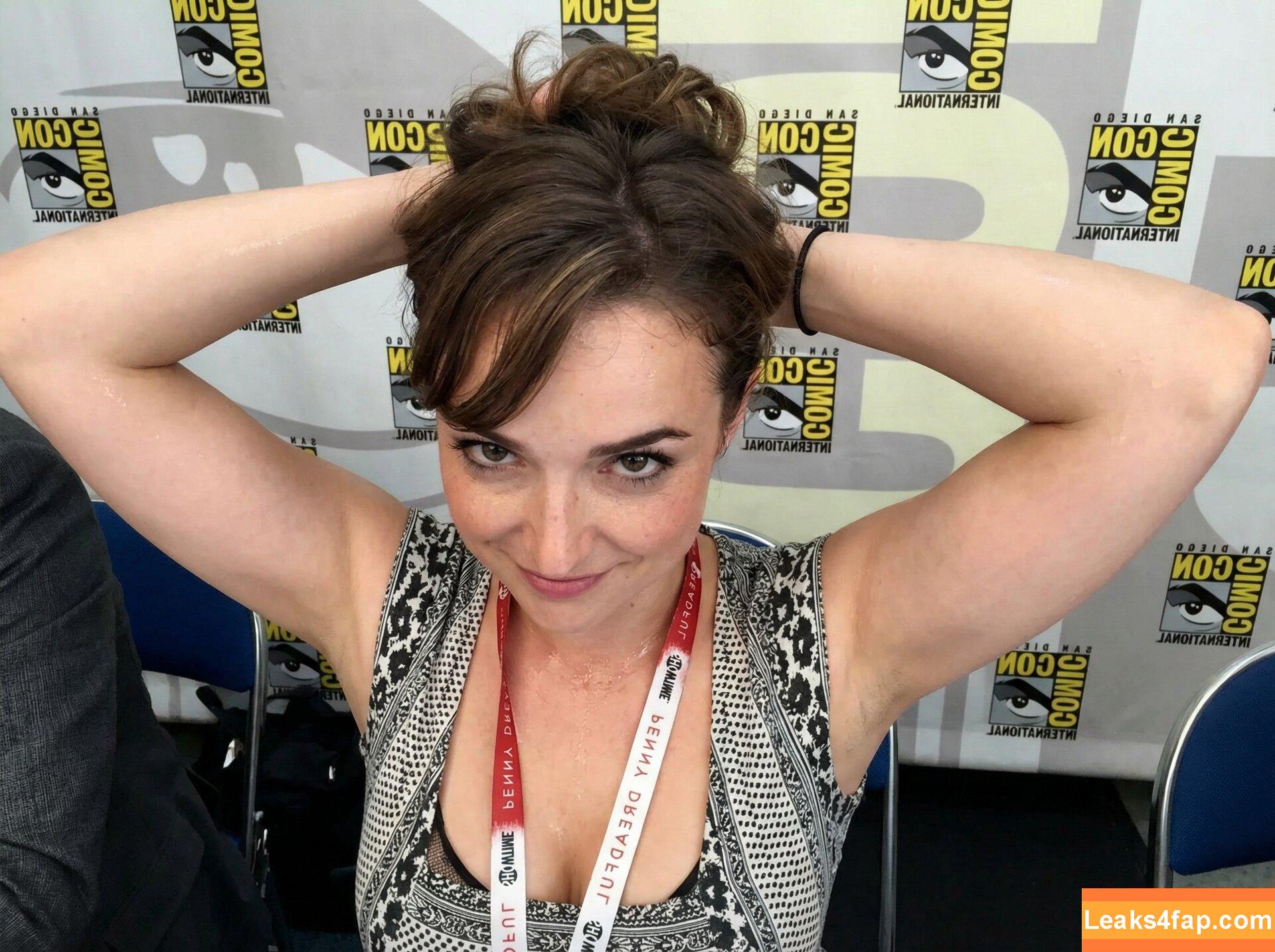 Milana Vayntrub / AT&T Girl / https: / mintmilana слитое фото фото #0791