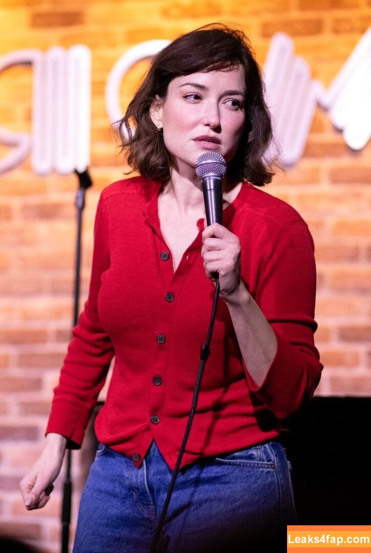 Milana Vayntrub / AT&T Girl / https: / mintmilana leaked photo photo #0805