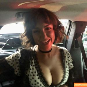 Milana Vayntrub фото #0028