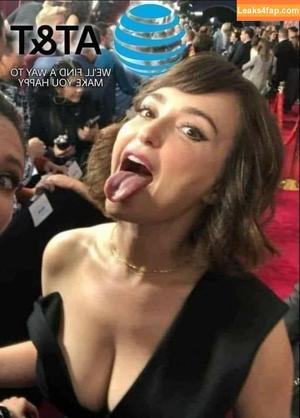 Milana Vayntrub photo #0062