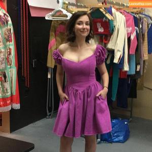 Milana Vayntrub photo #0078
