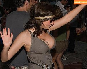 Milana Vayntrub photo #0087