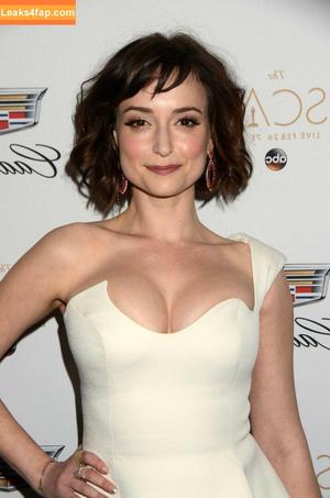 Milana Vayntrub photo #0115