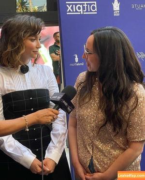 Milana Vayntrub photo #0127