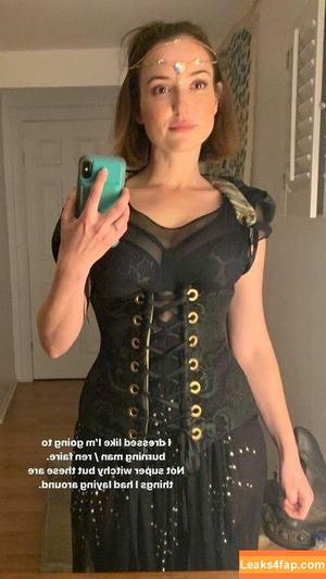 Milana Vayntrub photo #0171