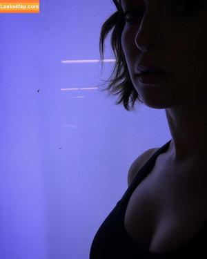 Milana Vayntrub photo #0191