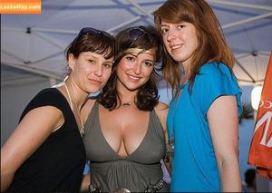 Milana Vayntrub photo #0201